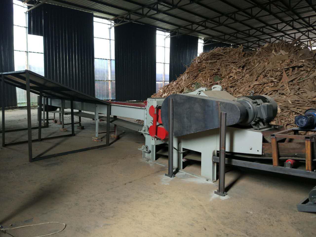 生物質顆粒機,木屑顆粒機,鋸末顆粒機,燃料顆粒機,生物質造粒機廠家,顆粒灶,粉碎機,烘干機,新能源燃料,包裝機,顆粒燃料,生物質能源,生物質顆粒機生產廠家